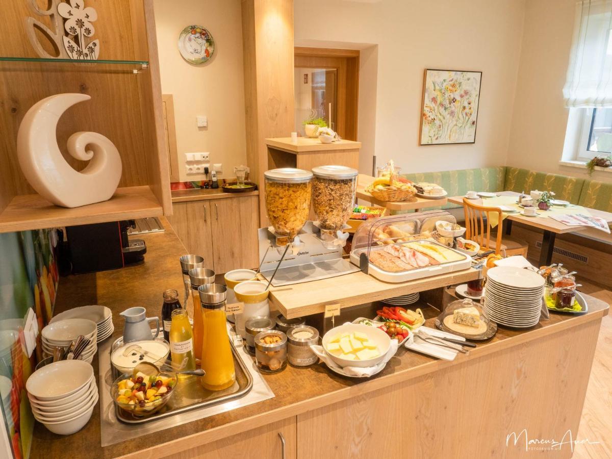 Pension Ehrenfried - Hotel Garni Kindberg ภายนอก รูปภาพ