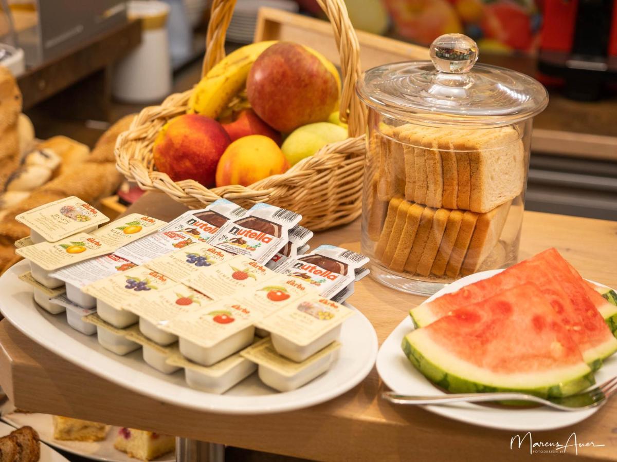 Pension Ehrenfried - Hotel Garni Kindberg ภายนอก รูปภาพ